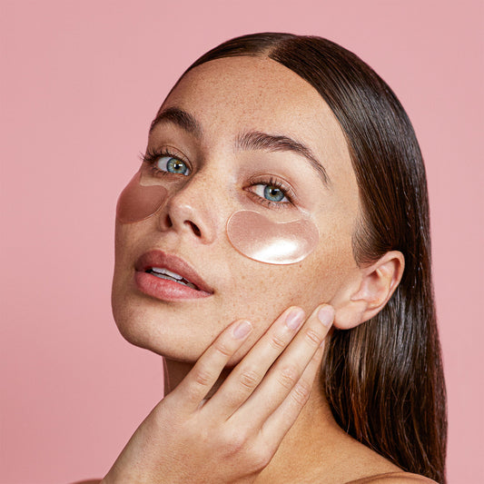 ANTI-POLLUTION ILLUMINATING EYE MASK