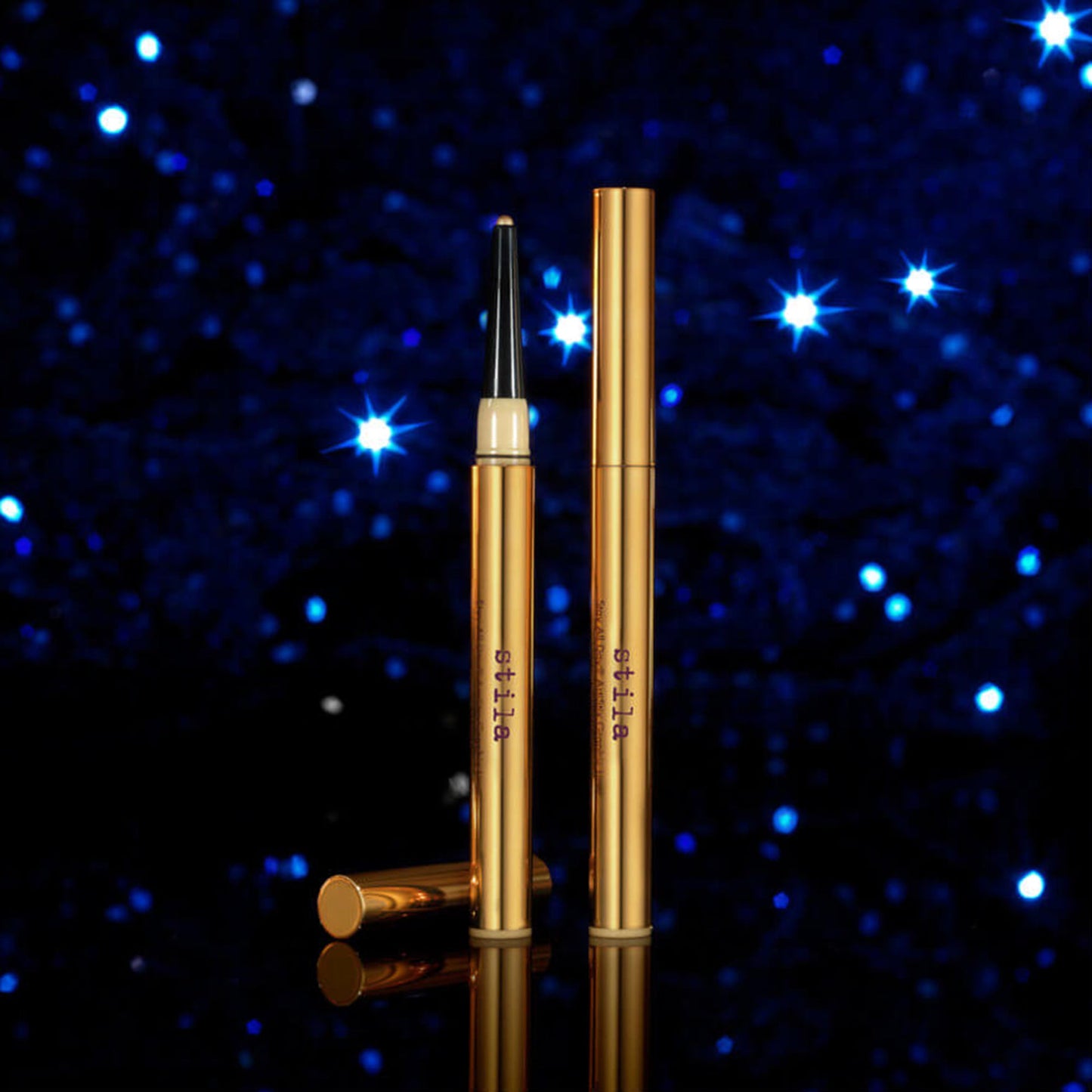 Stay All Day® ArtiStix Graphic Liner