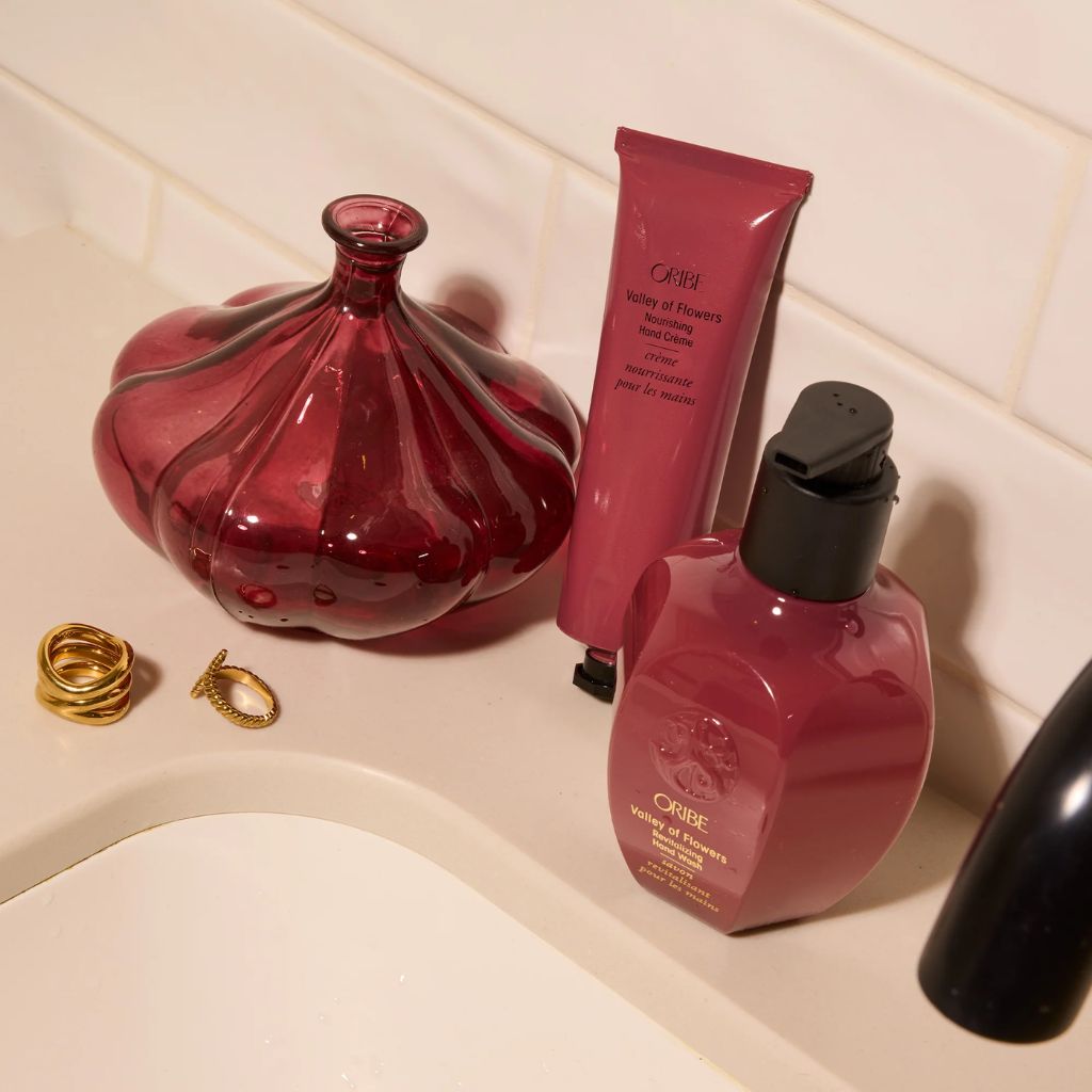 VALLEY OF FLOWERS REVITALIZING HAND WASH