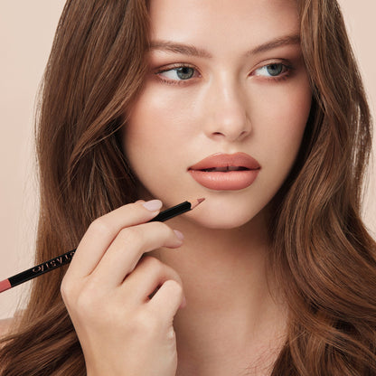 LIP LINER