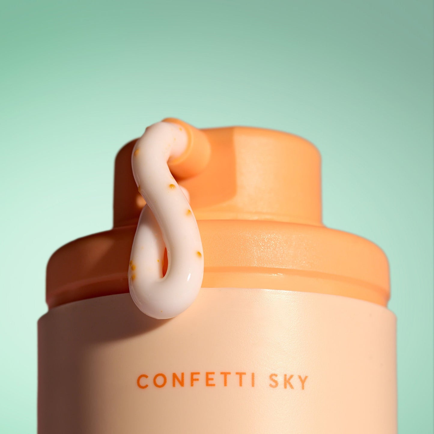 CONFETTI SKY HAND TREATMENT