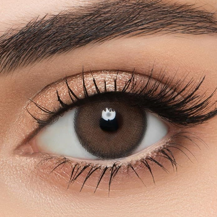 عدسات لاصقة ملونة شهرية من LensMe - دراما