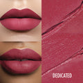 أحمر الشفاه السائل مات (Matt(e) Hughes® Matte Liquid Lipstick) - درجة Dedicated