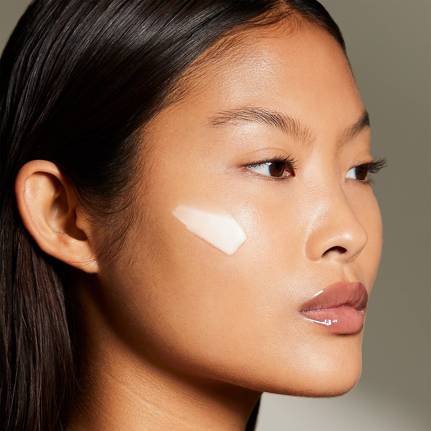 THE LIGHT MOISTURIZER