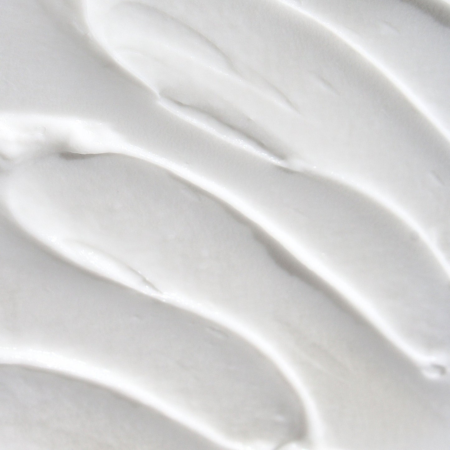 WEIGHTLESS VOLUMIZING HAIR MASQUE
