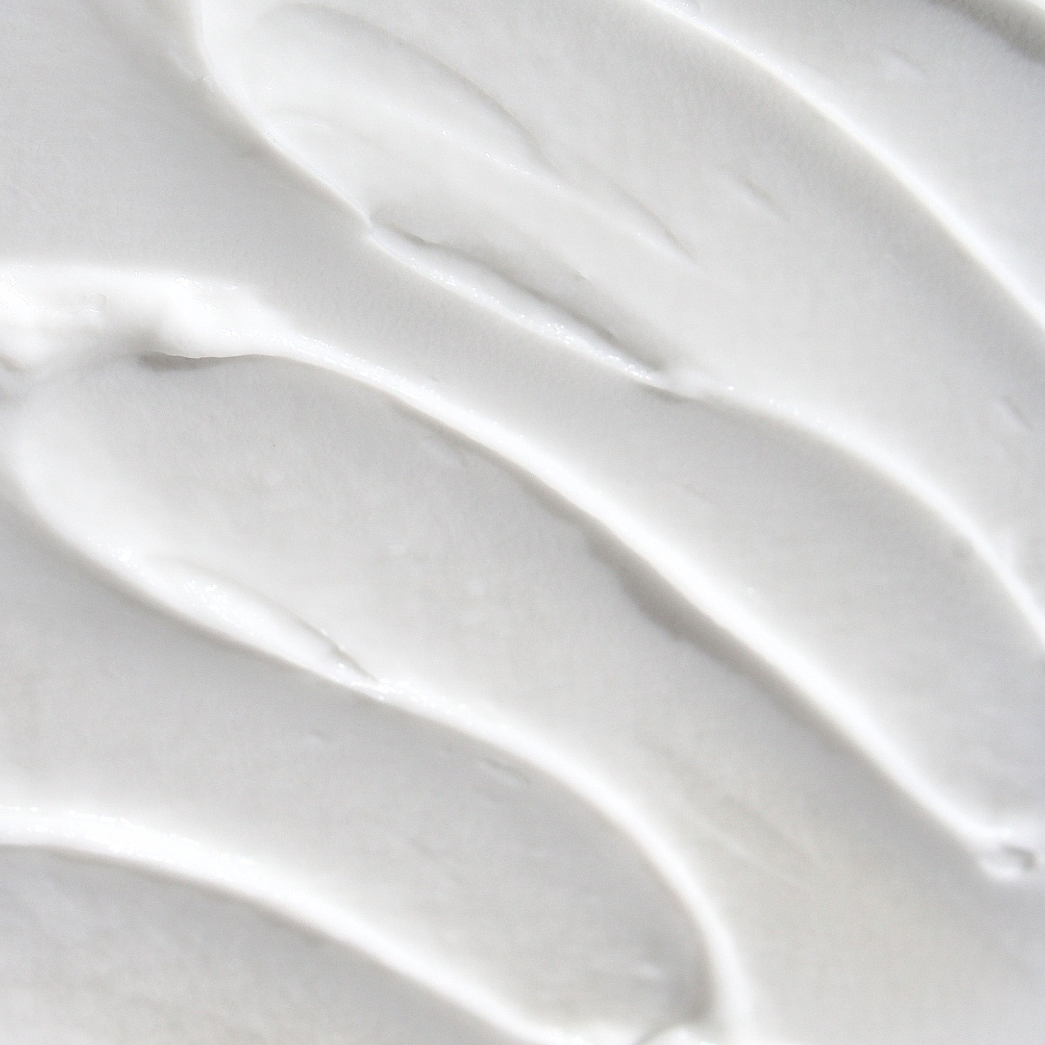 WEIGHTLESS VOLUMIZING HAIR MASQUE