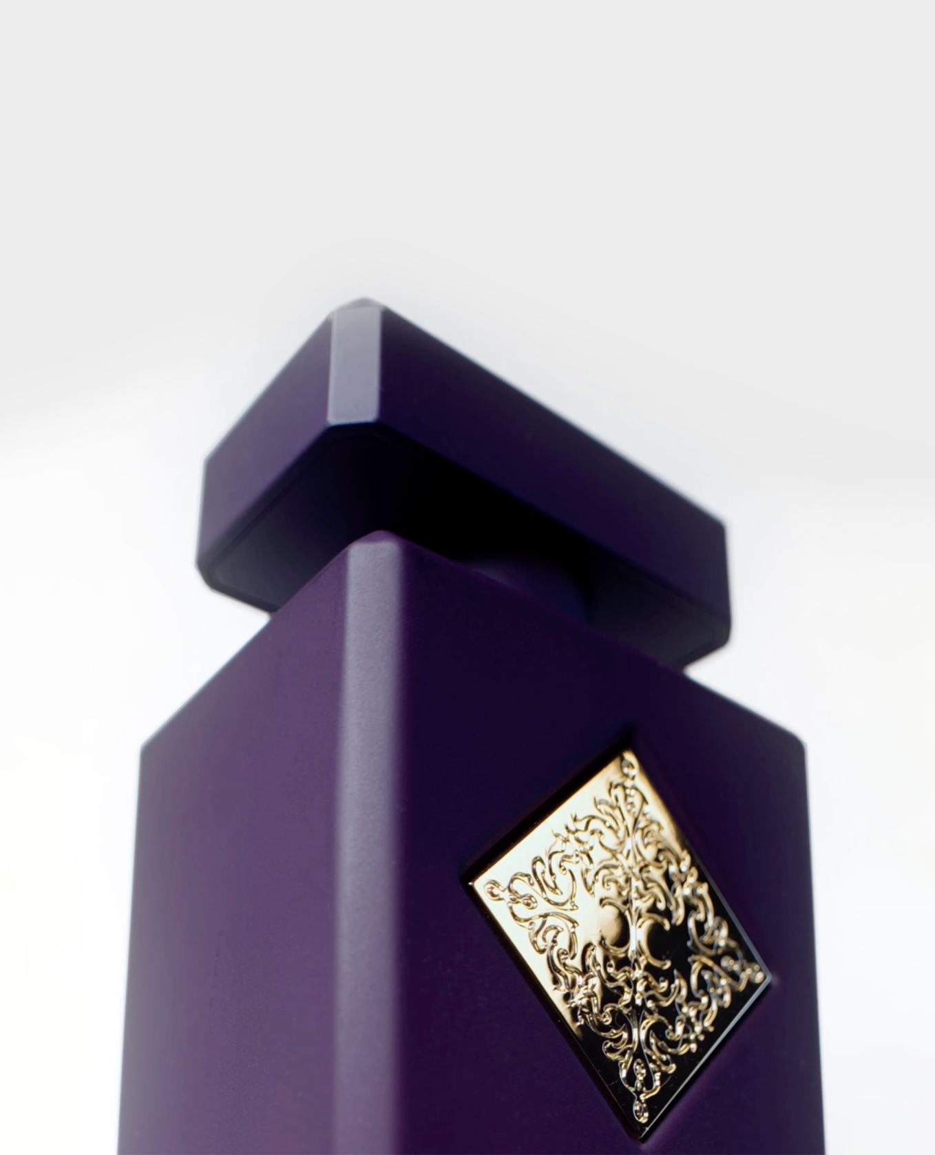 عطر إنيشيو سايد إيفكت أو دو بارفان 90 مل