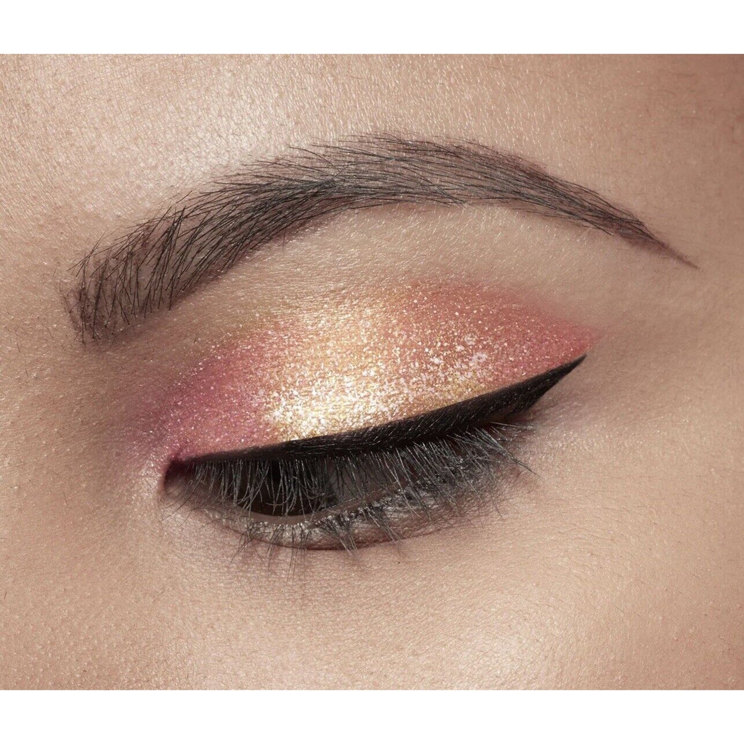 Glitter & Glow Liquid Eye Shadow