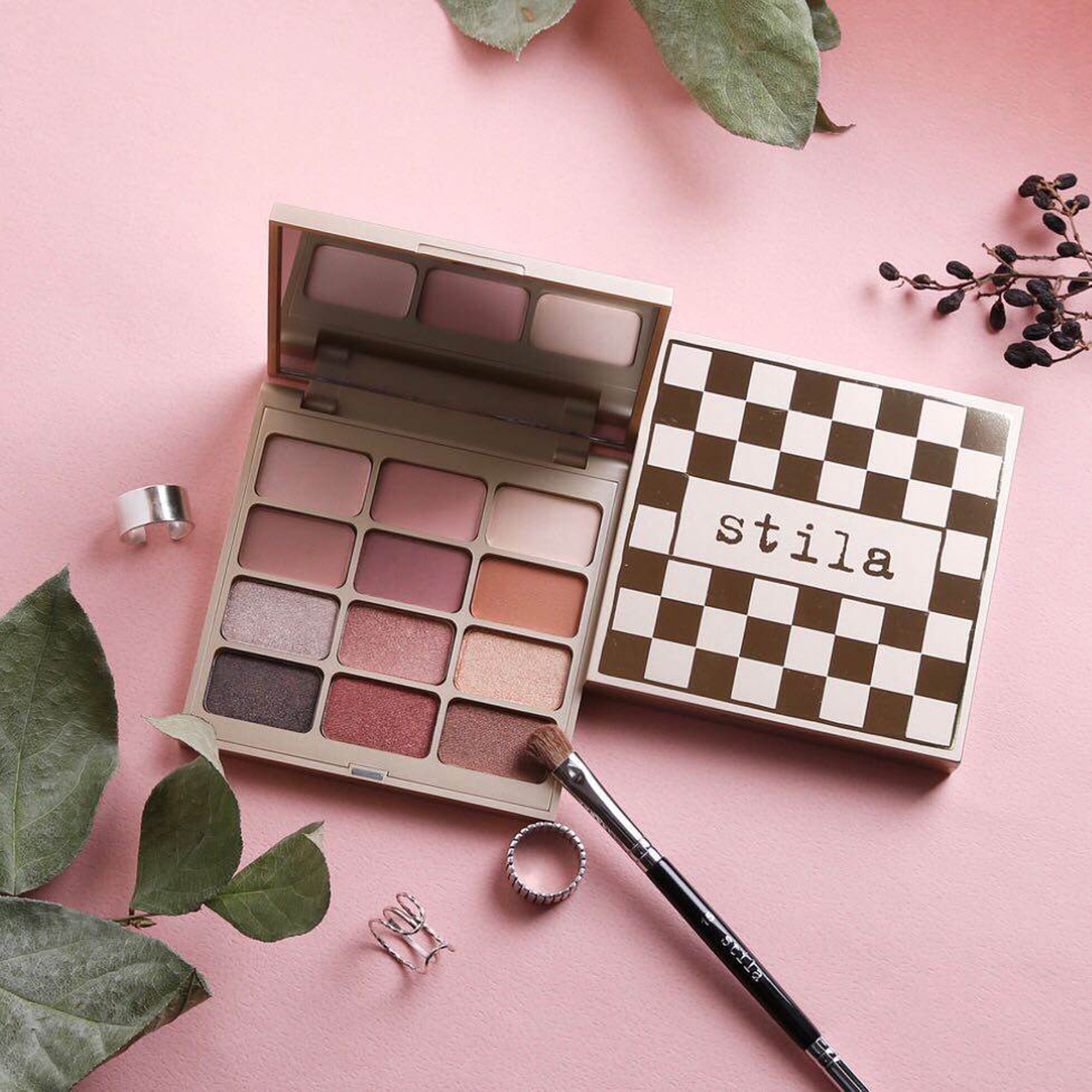 Matte 'N Metal Eye Shadow Palette
