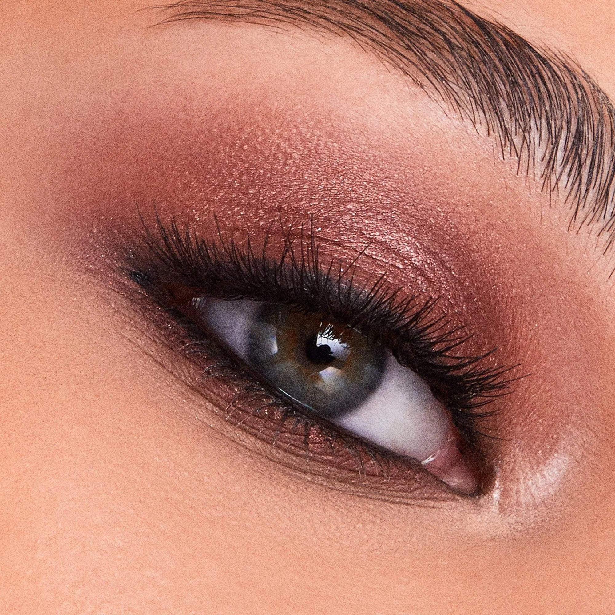 Shimmer & Glow Liquid Eye Shadow