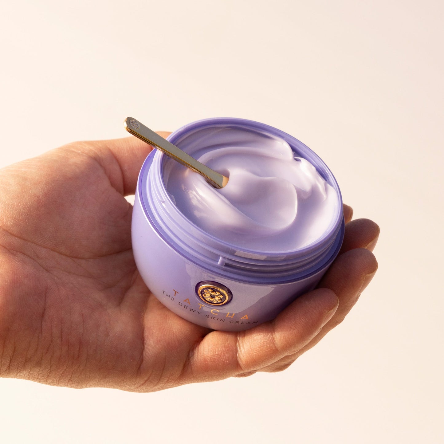 THE DEWY SKIN CREAM RICH LINE-PLUMPING MOISTURIZER