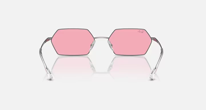 RAY-BAN YEVI BIO-BASED Gunmetal & Pink Irregular Sunglasses For Unisex L