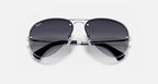 نظارة شمسية للرجال طراز RAY-BAN RB3449 بتصميم Pilot باللون الفضي والعدسات المتدرجة باللون الرمادي L
